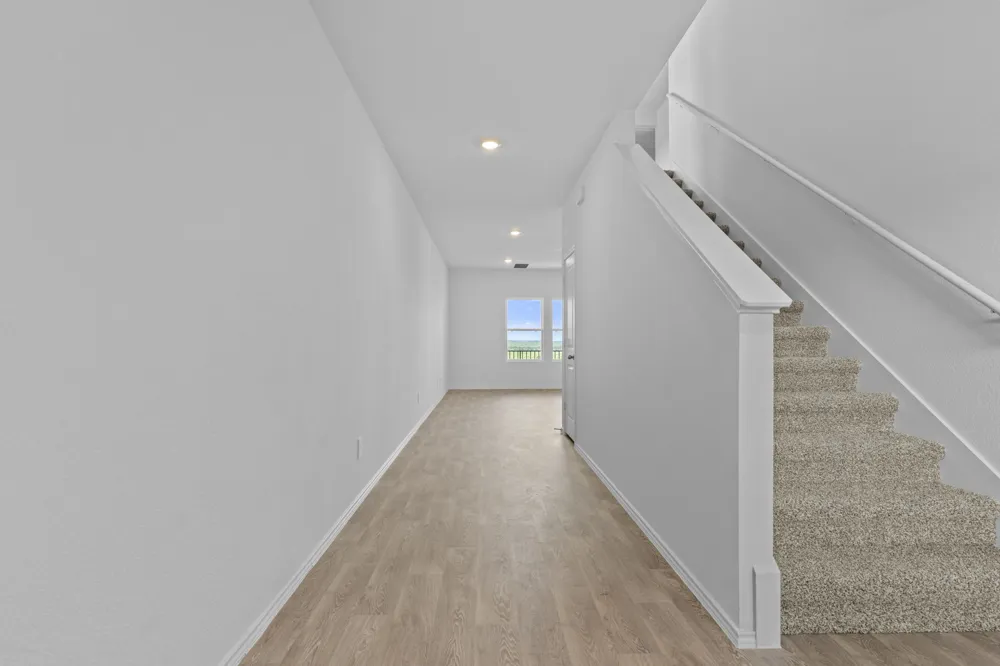 175 Arnold Loop Uhland, TX 78640