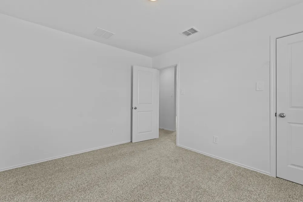 175 Arnold Loop Uhland, TX 78640