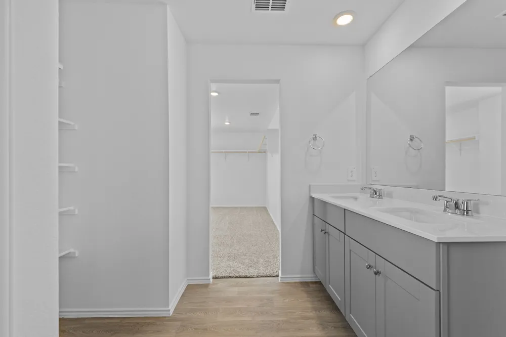 175 Arnold Loop Uhland, TX 78640