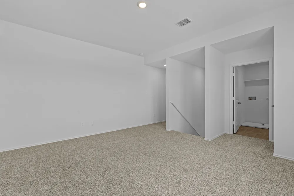 175 Arnold Loop Uhland, TX 78640