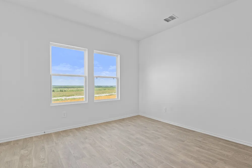 175 Arnold Loop Uhland, TX 78640