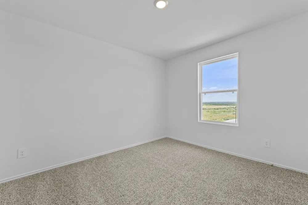 175 Arnold Loop Uhland, TX 78640