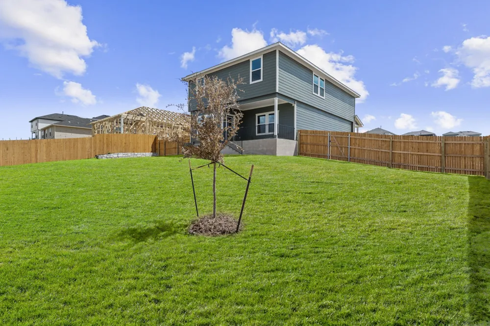 175 Arnold Loop Uhland, TX 78640