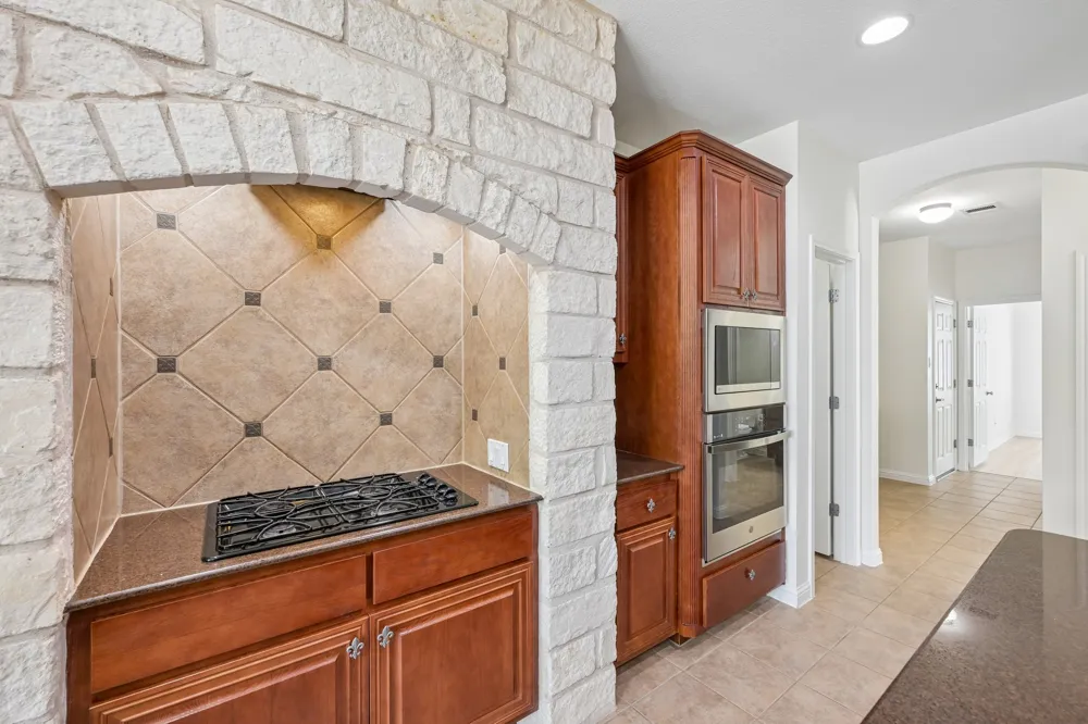7224 Tanaqua Lane Austin, TX 78739