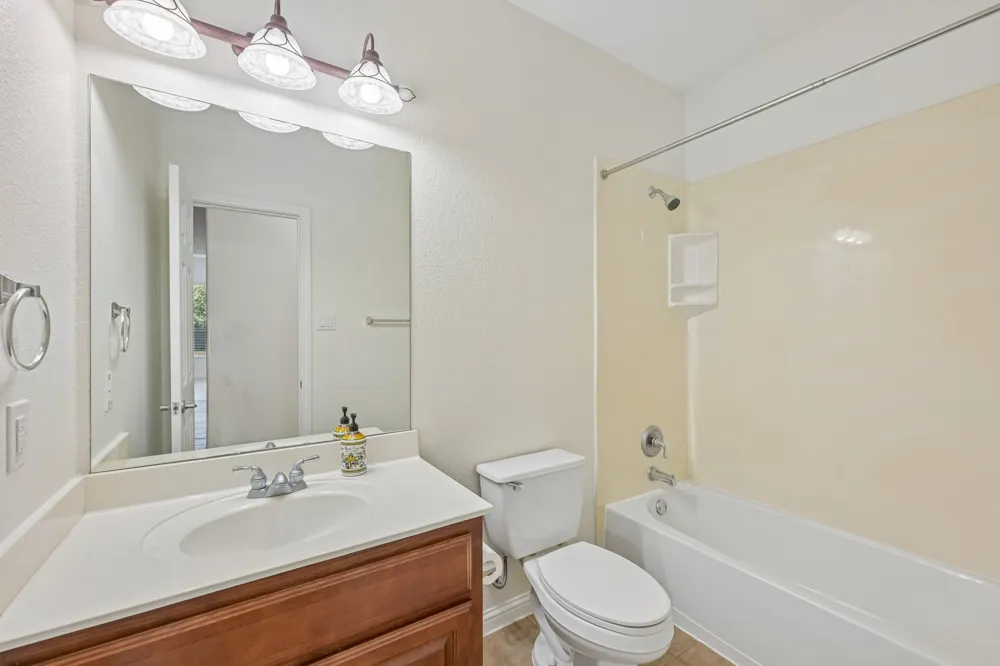 7224 Tanaqua Lane Austin, TX 78739