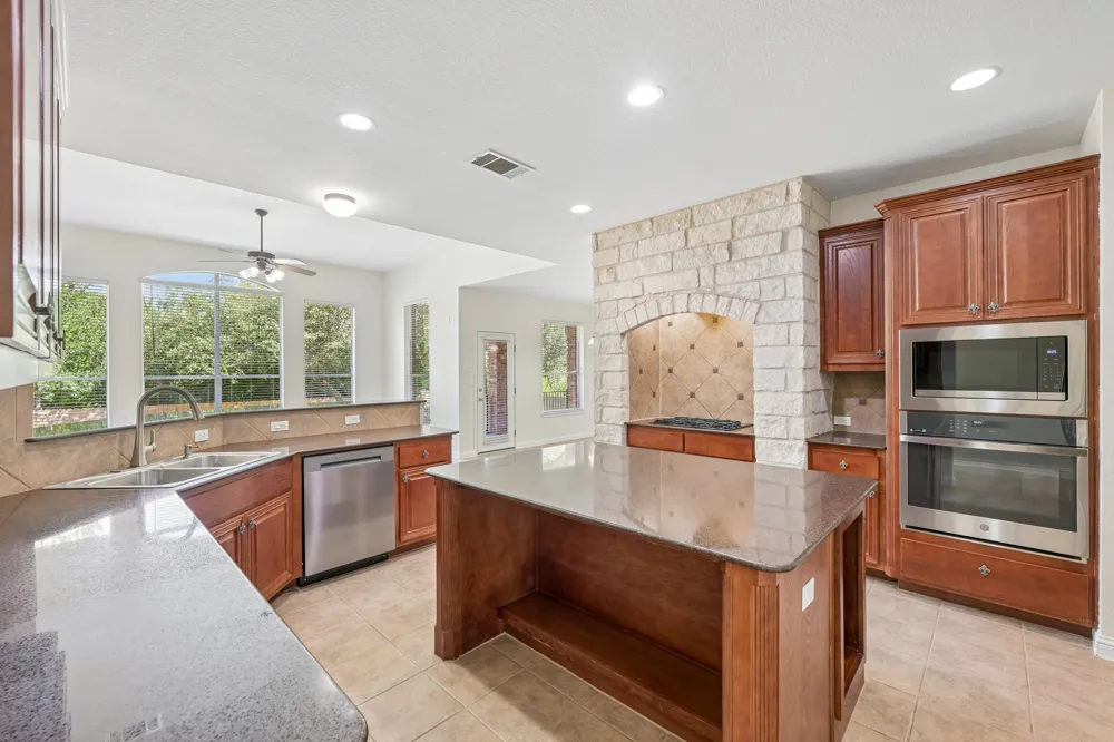 7224 Tanaqua Lane Austin, TX 78739