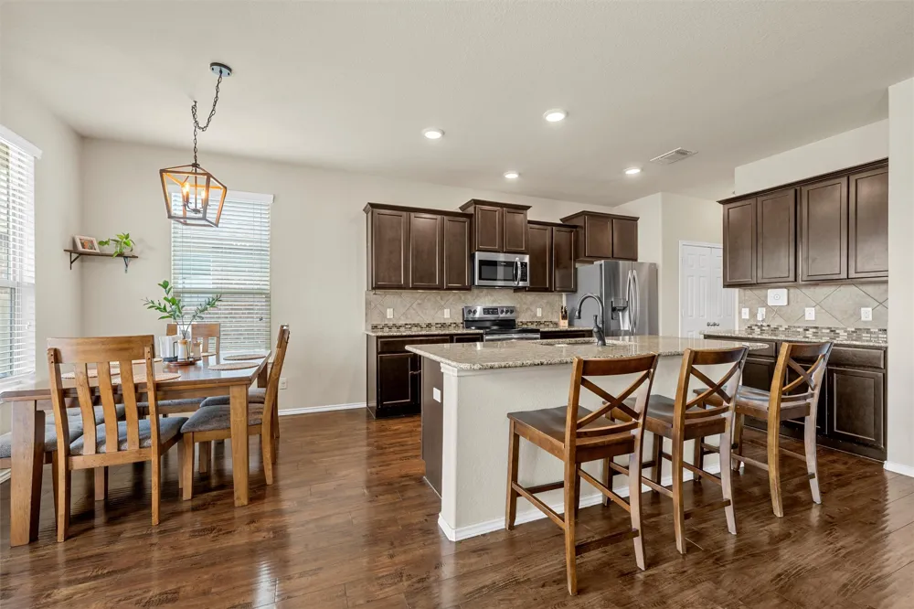 11116 Whitlock Drive Lorena, TX 76655