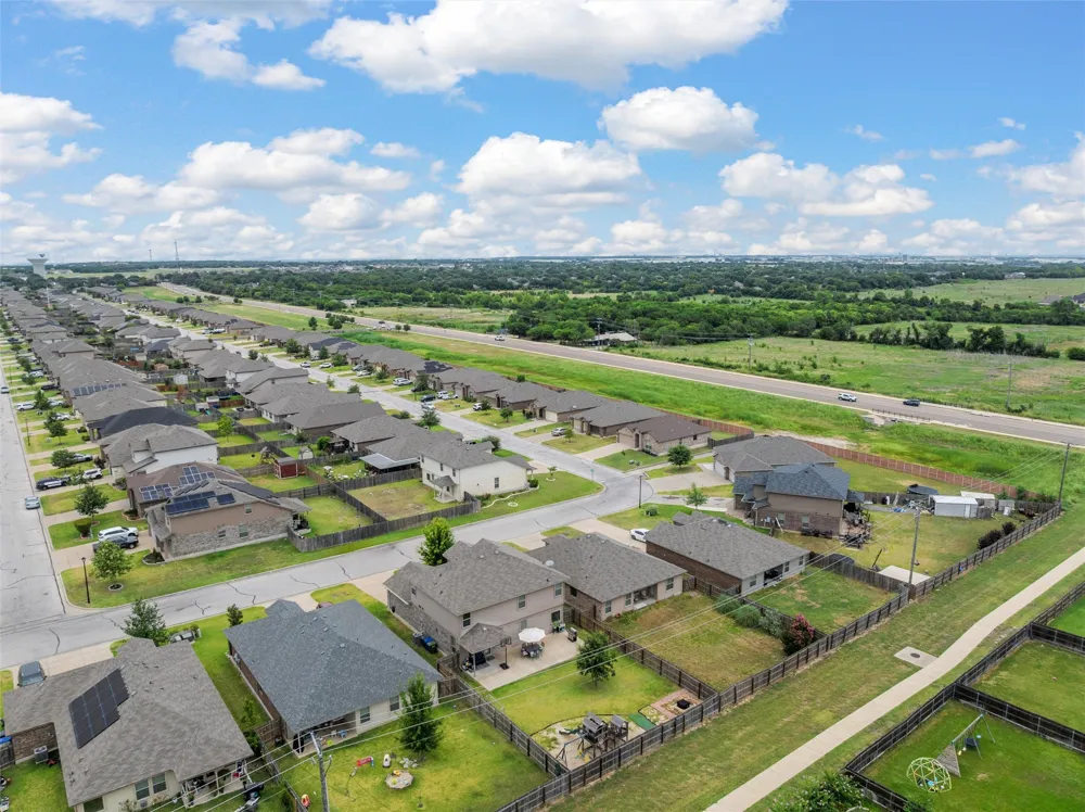 11116 Whitlock Drive Lorena, TX 76655