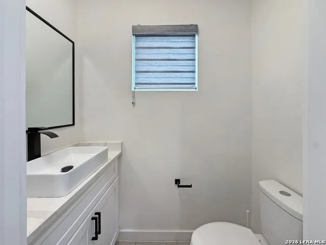 308 S MESQUITE ST Unit 4 San Antonio, TX 78203