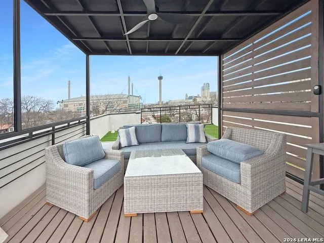 308 S MESQUITE ST Unit 4 San Antonio, TX 78203