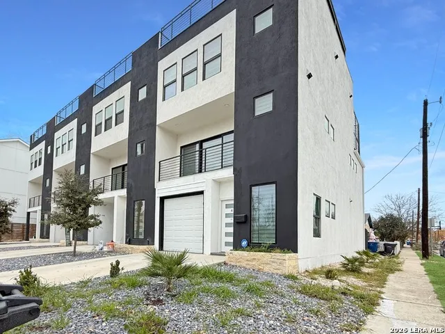 308 S MESQUITE ST Unit 4 San Antonio, TX 78203