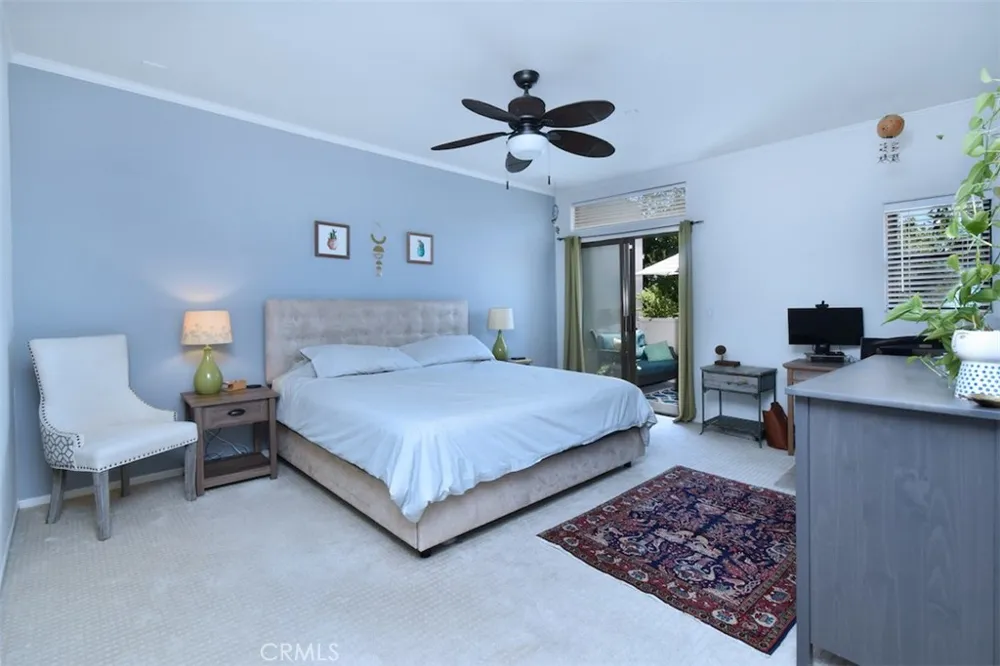 11847 Laurelwood #304 Studio City, CA 91604