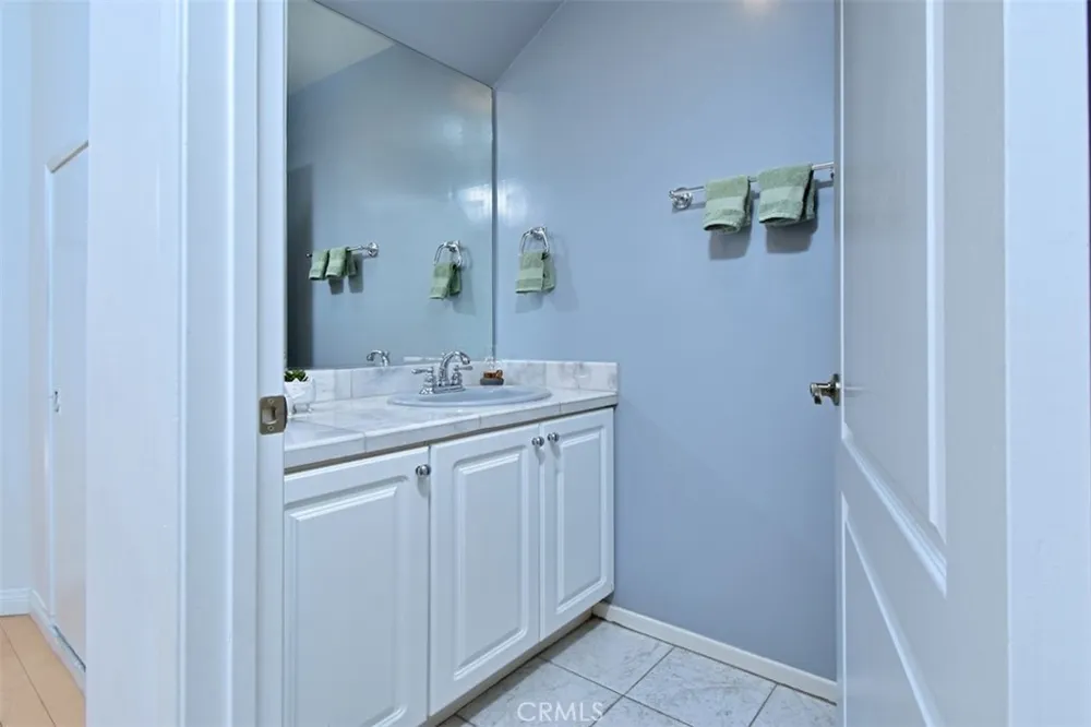 11847 Laurelwood #304 Studio City, CA 91604