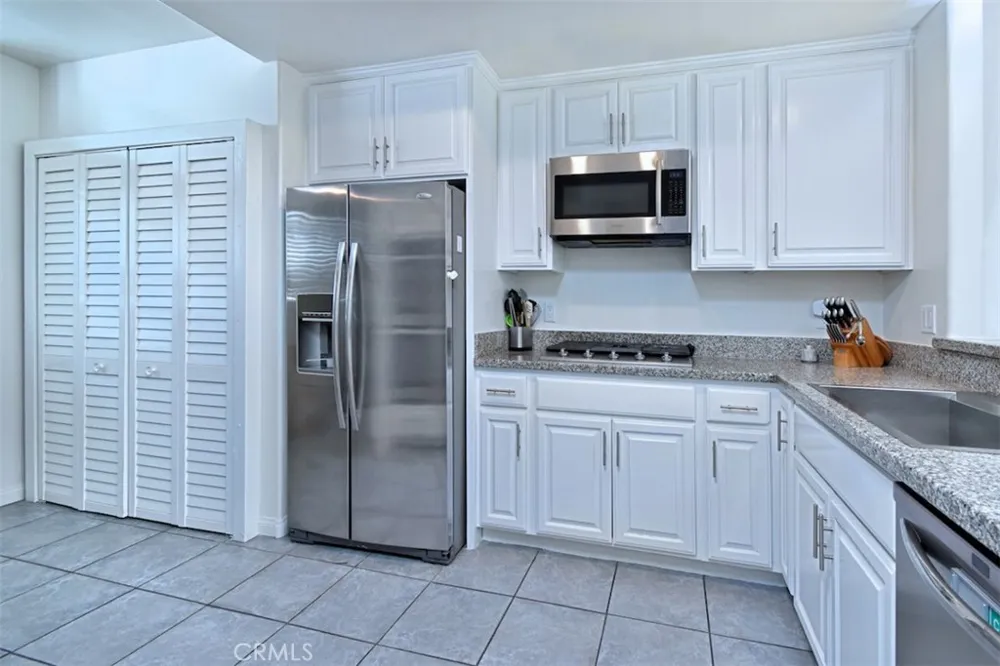 11847 Laurelwood #304 Studio City, CA 91604