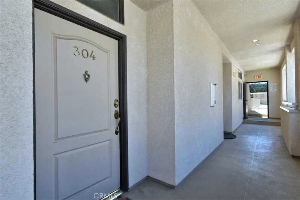 11847 Laurelwood #304 Studio City, CA 91604