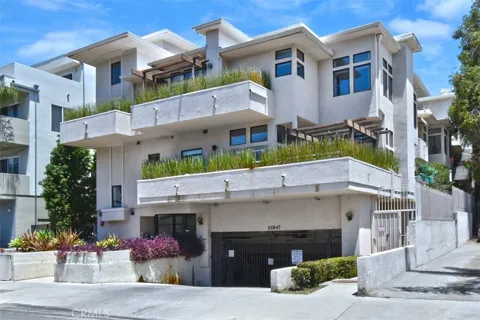 11847 Laurelwood #304