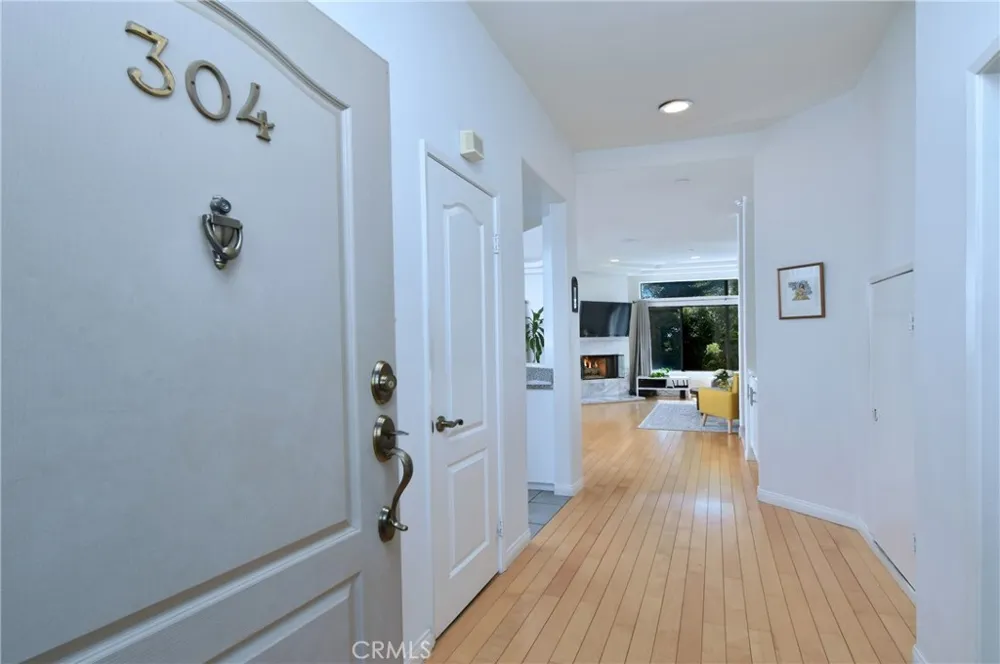 11847 Laurelwood #304 Studio City, CA 91604