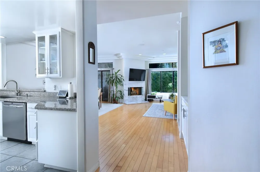 11847 Laurelwood #304 Studio City, CA 91604