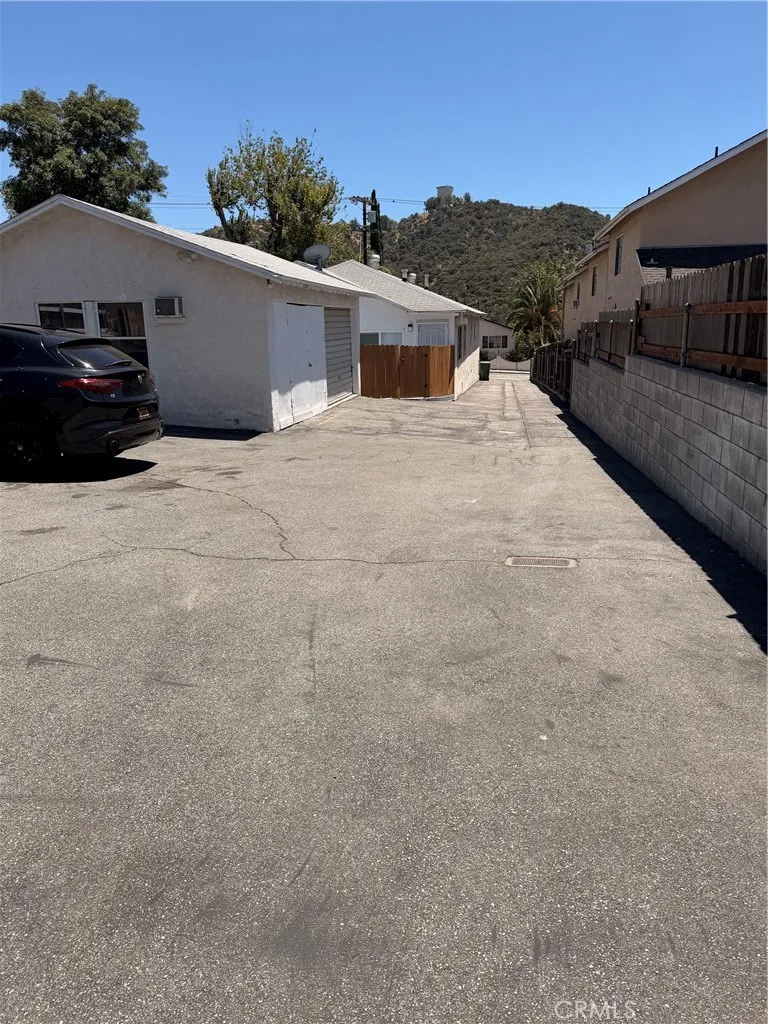 7011 Greeley Tujunga, CA 91042
