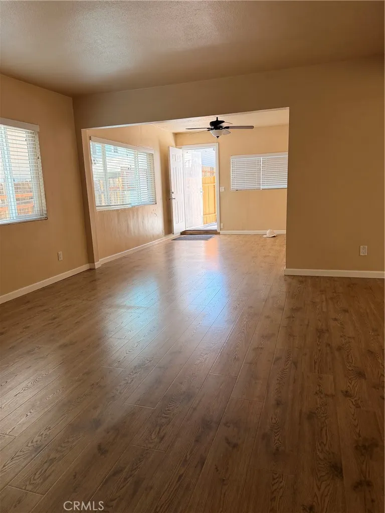 7011 Greeley Tujunga, CA 91042