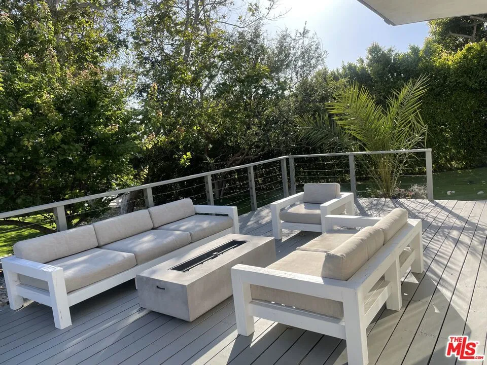30370 Morning View Drive Malibu, CA 90265