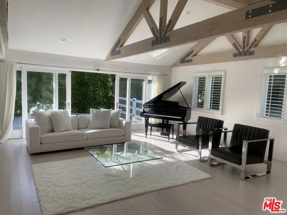 30370 Morning View Drive Malibu, CA 90265