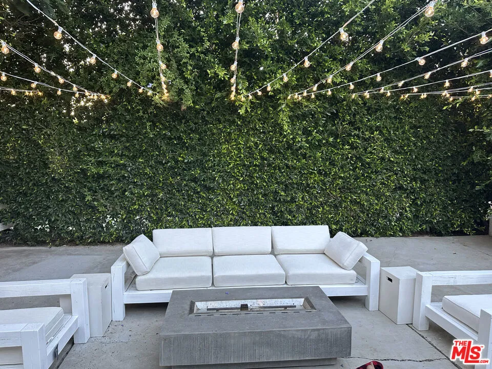 30370 Morning View Drive Malibu, CA 90265