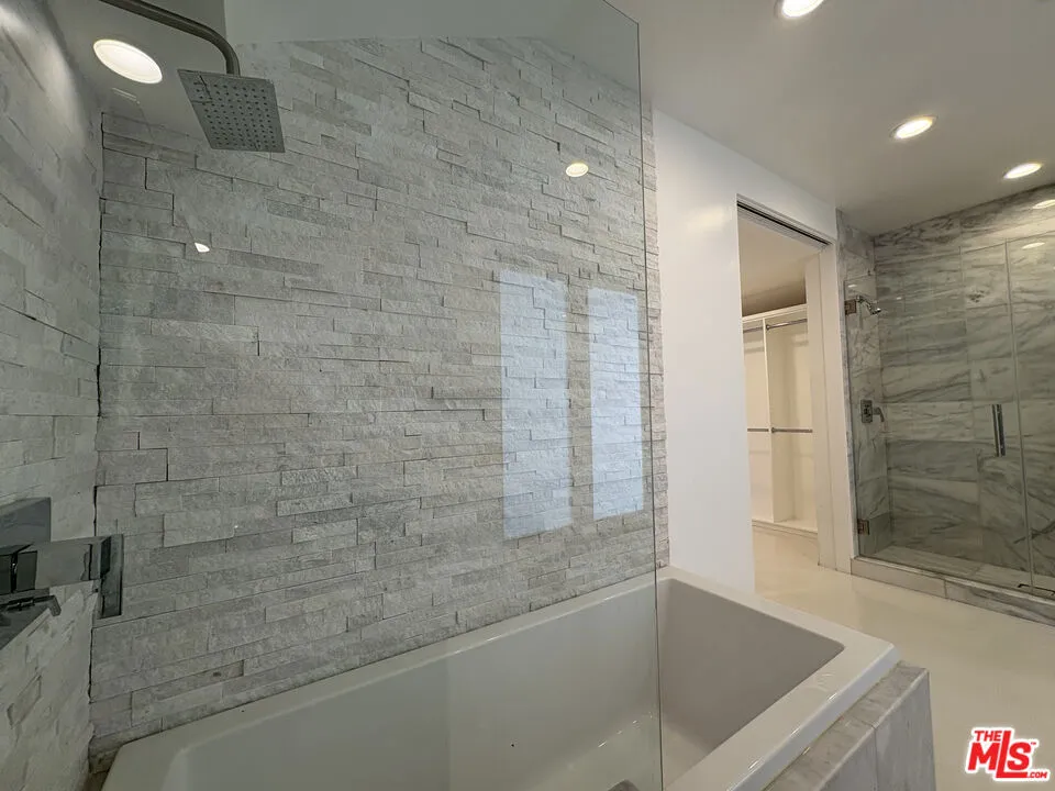 30370 Morning View Drive Malibu, CA 90265