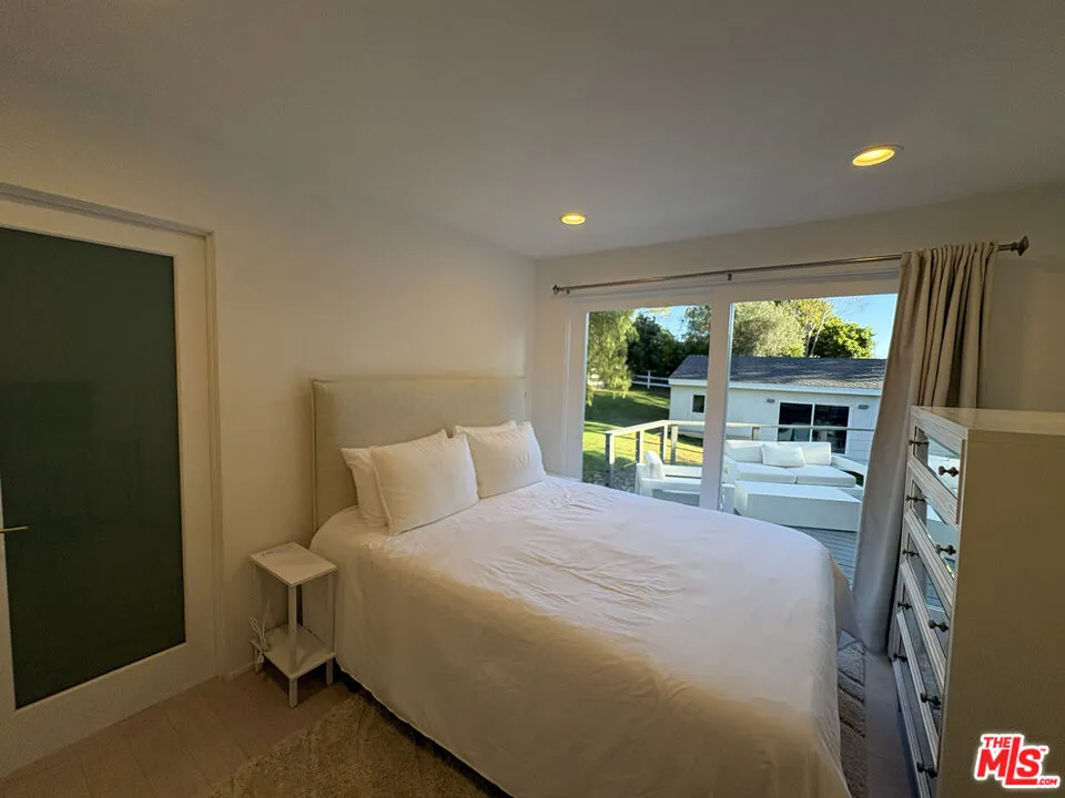 30370 Morning View Drive Malibu, CA 90265