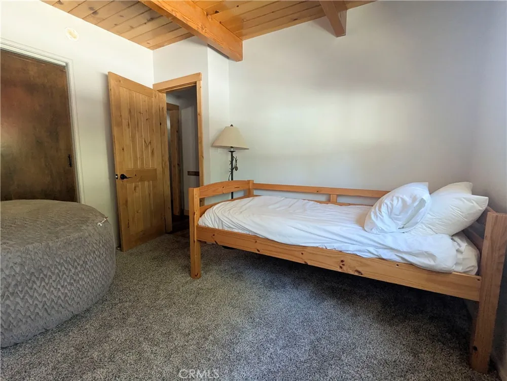 33597 Green Valley Lake Road Green Valley Lake, CA 92341
