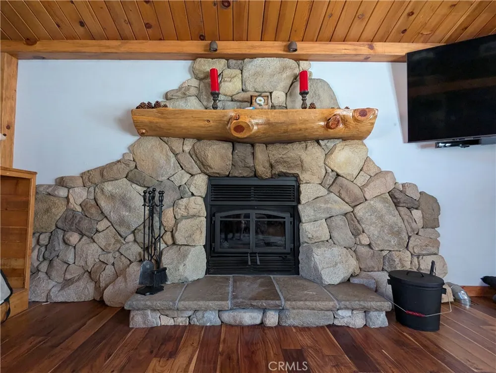 33597 Green Valley Lake Road Green Valley Lake, CA 92341