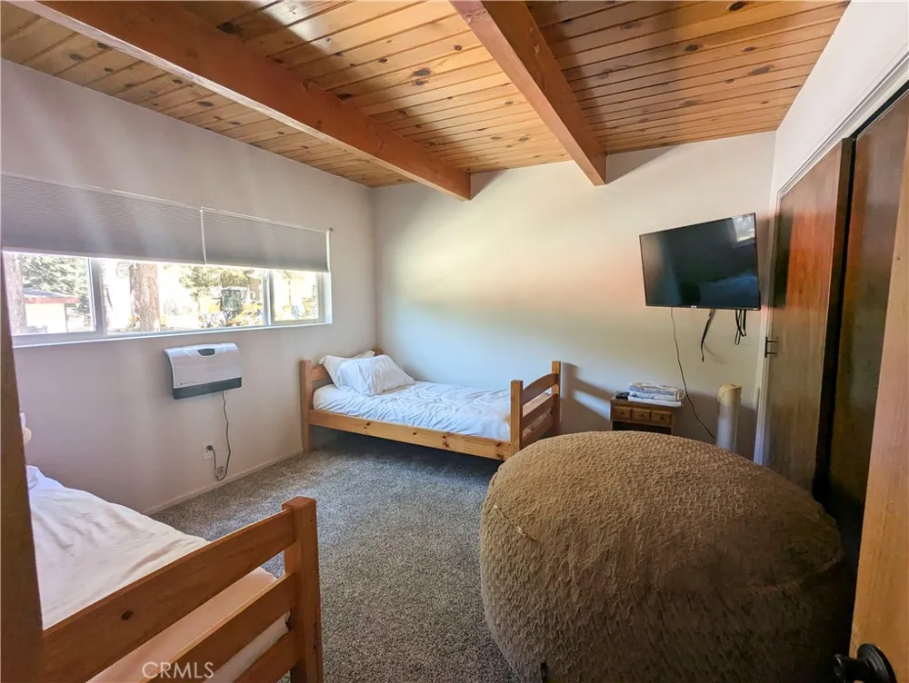 33597 Green Valley Lake Road Green Valley Lake, CA 92341