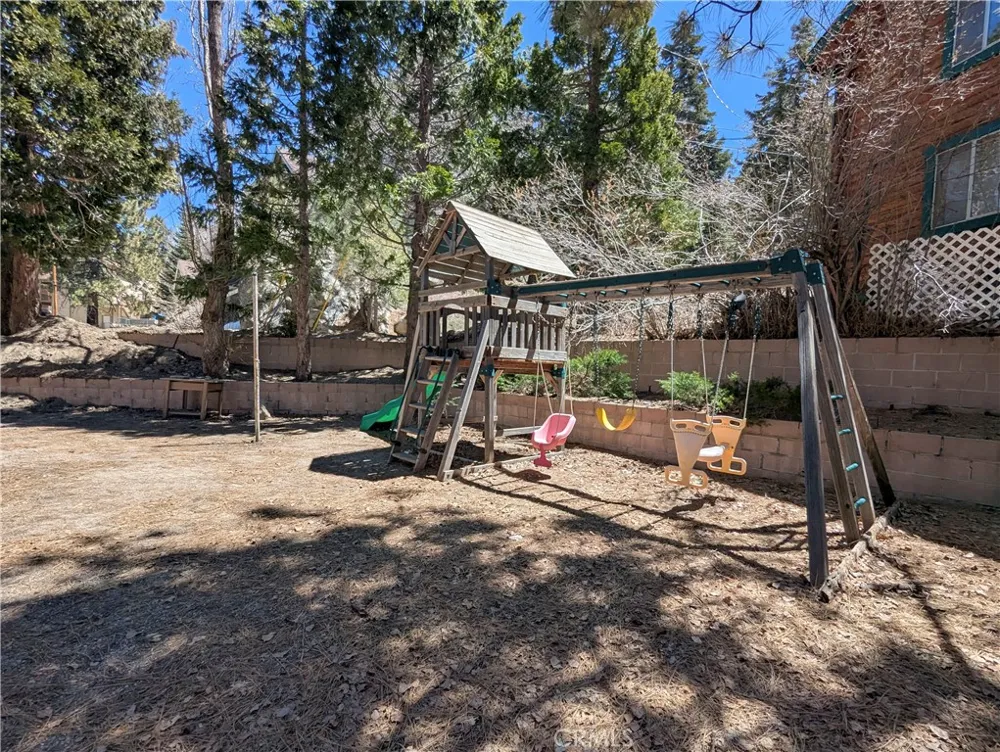 33597 Green Valley Lake Road Green Valley Lake, CA 92341
