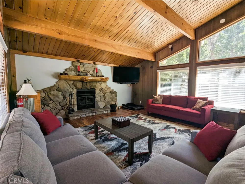 33597 Green Valley Lake Road Green Valley Lake, CA 92341