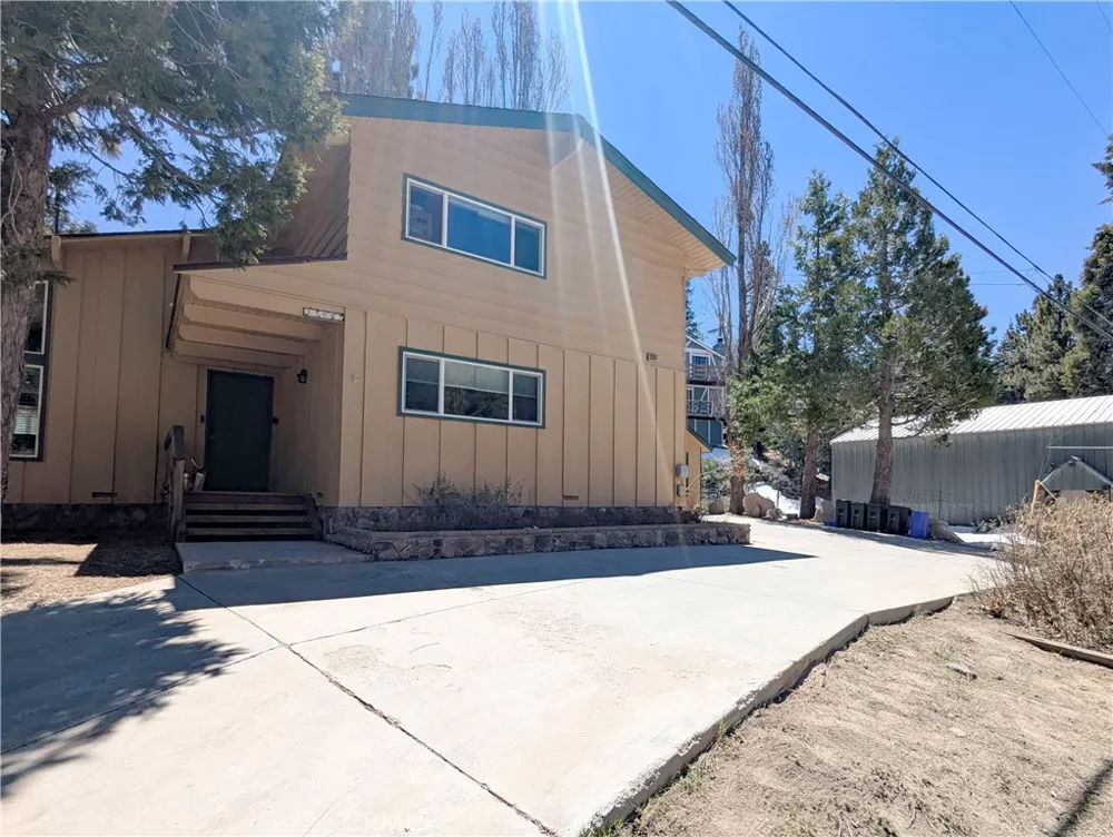 33597 Green Valley Lake Road Green Valley Lake, CA 92341