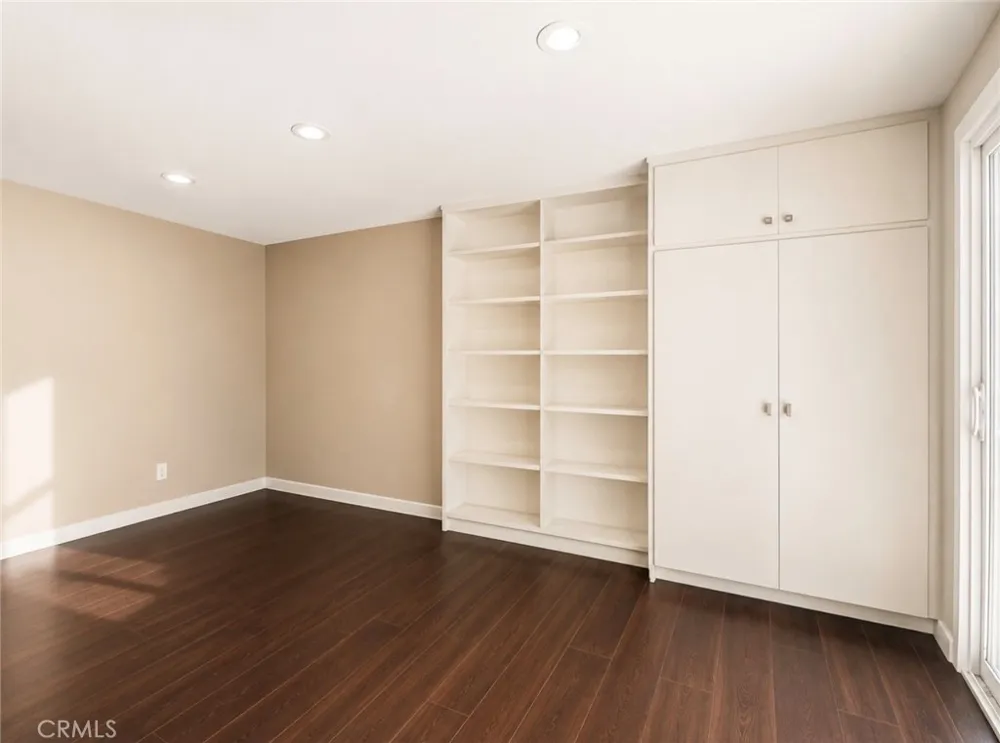 8346 Lexington Downey, CA 90241