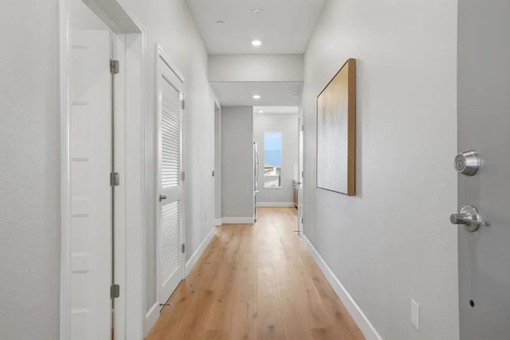 287 Llano De Los Robles Avenue #9 San Jose, CA 95136