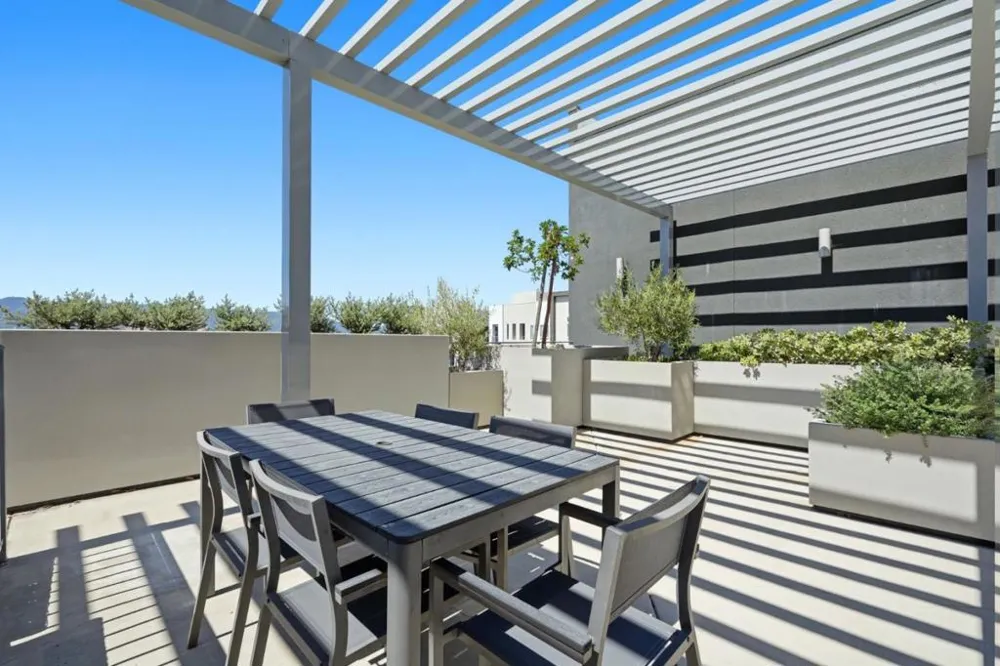287 Llano De Los Robles Avenue #9 San Jose, CA 95136