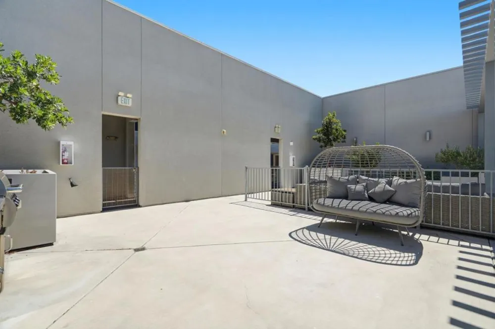 287 Llano De Los Robles Avenue #9 San Jose, CA 95136