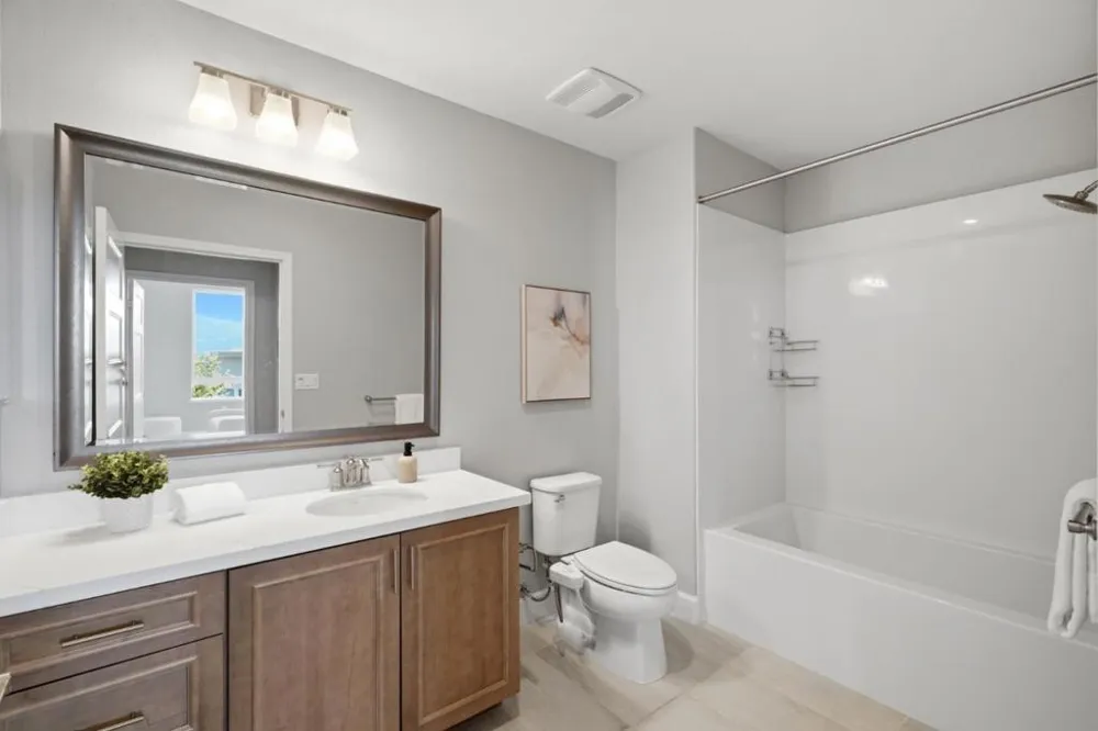287 Llano De Los Robles Avenue #9 San Jose, CA 95136