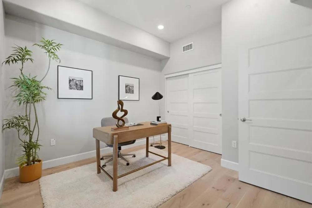 287 Llano De Los Robles Avenue #9 San Jose, CA 95136