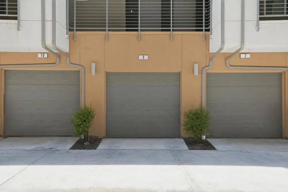 287 Llano De Los Robles Avenue #9 San Jose, CA 95136