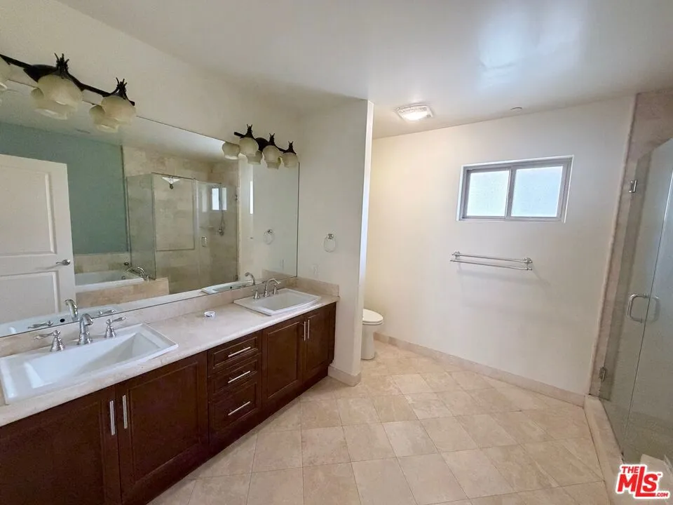 8238 W Manchester Avenue #308 Playa del Rey, CA 90293