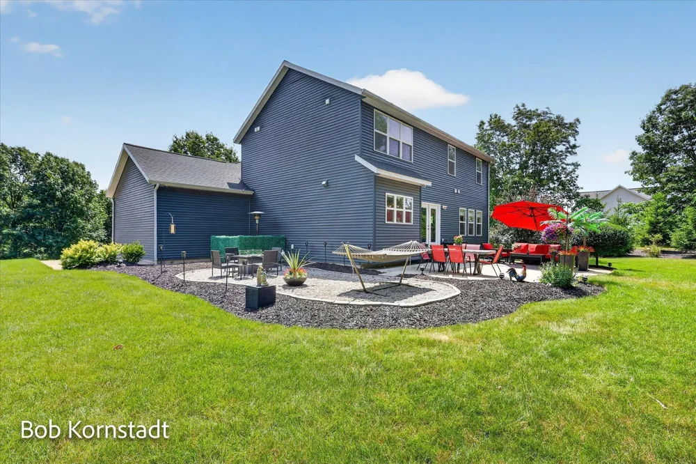 8059 Buttrick Ridge Trail SE Alto, MI 49302