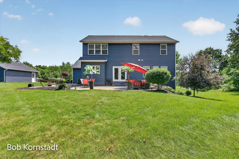 8059 Buttrick Ridge Trail SE Alto, MI 49302