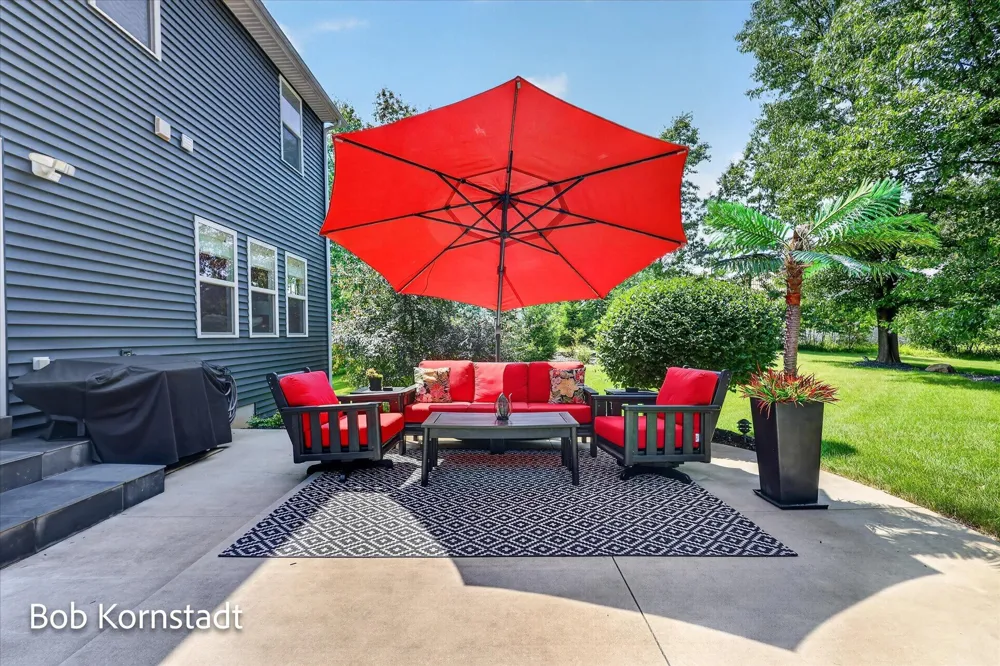 8059 Buttrick Ridge Trail SE Alto, MI 49302