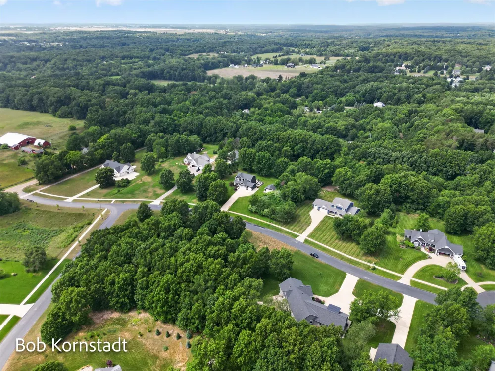 8059 Buttrick Ridge Trail SE Alto, MI 49302