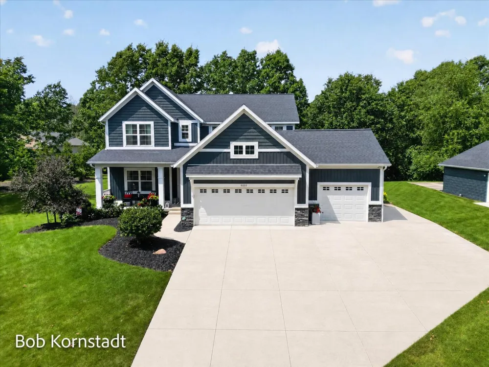 8059 Buttrick Ridge Trail SE Alto, MI 49302