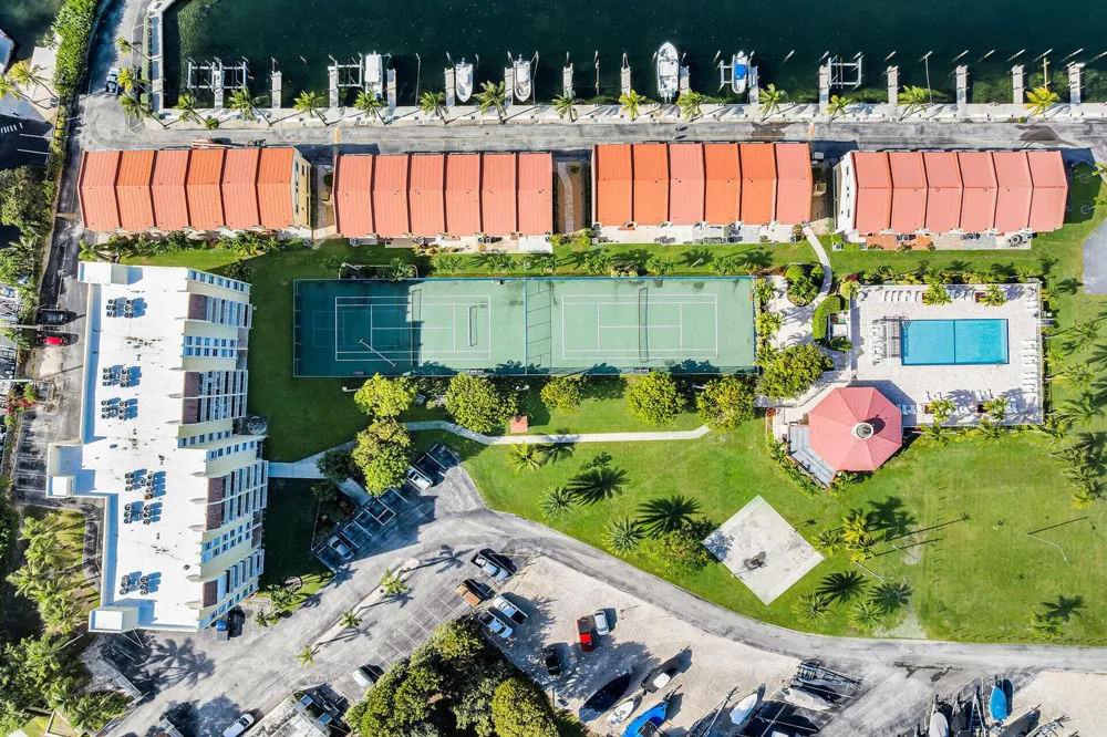 88540 Overseas Highway #304 Tavernier, FL 33070