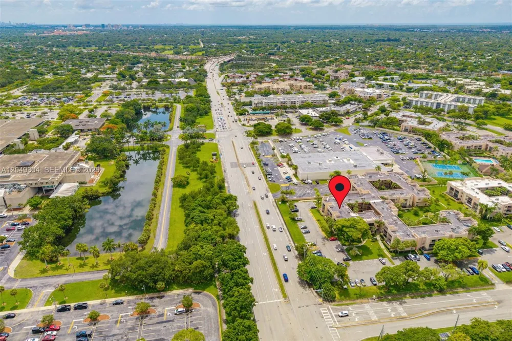 10425 SW 112th Ave #302 Miami, FL 33176
